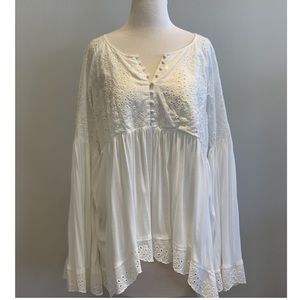 Free People Sea of Love. M NWT Ivory